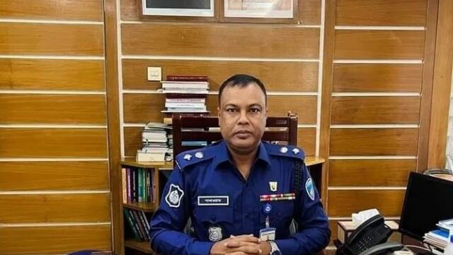 প্রশ্ন অনেক, কিন্তু…