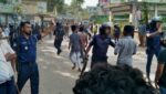 সরাইলে বিক্ষোভকারী ও ছাত্রলীগের মধ্যে সংঘর্ষ