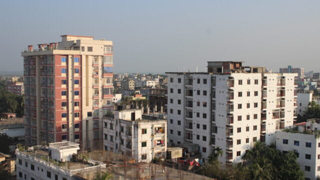 ভূমিকম্পে ব্রাহ্মণবাড়িয়ার অবৈধ বহুতল ভবনগুলো ধসের ঝুঁকিতে