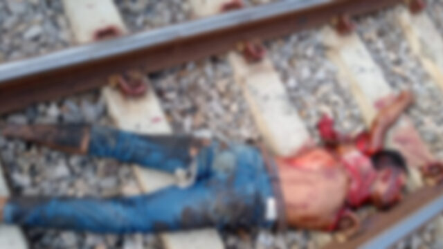 কসবায় ট্রেনে কাটা পড়ে যুবক নিহত